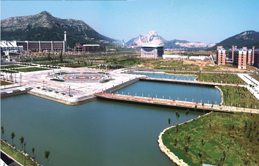 山东师范大学长清校区市政蘑菇视频校前广场景观蘑菇视频