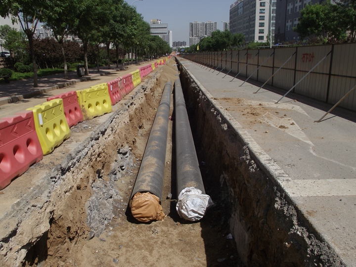 济南市凤凰路（工业北路-经十路）热力蘑菇视频