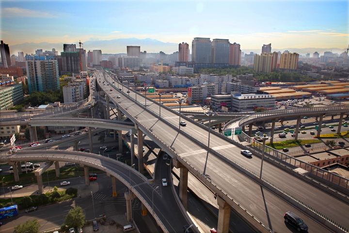 乌鲁木齐市克拉玛依（克拉玛依东西路—南湖东西路）高架道路蘑菇视频 第四标段